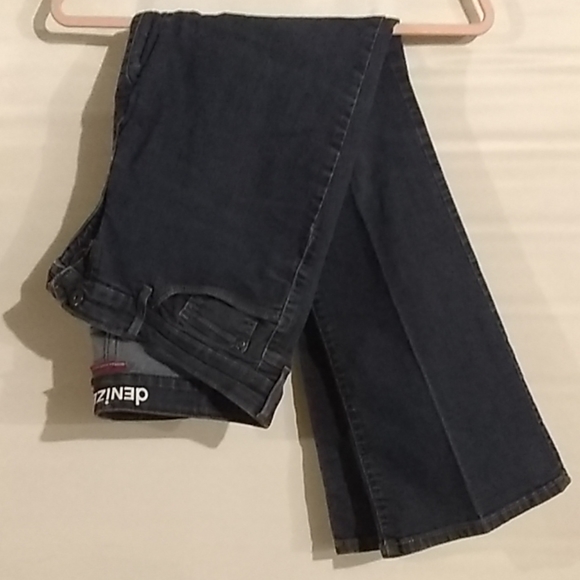 Denizen from Levi's Denim - Levi's Denizen Modern Boot Cut Jeans Size 12M